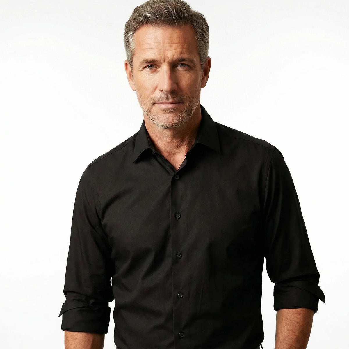 Halvern Glatt black wrinkle-free shirt on model